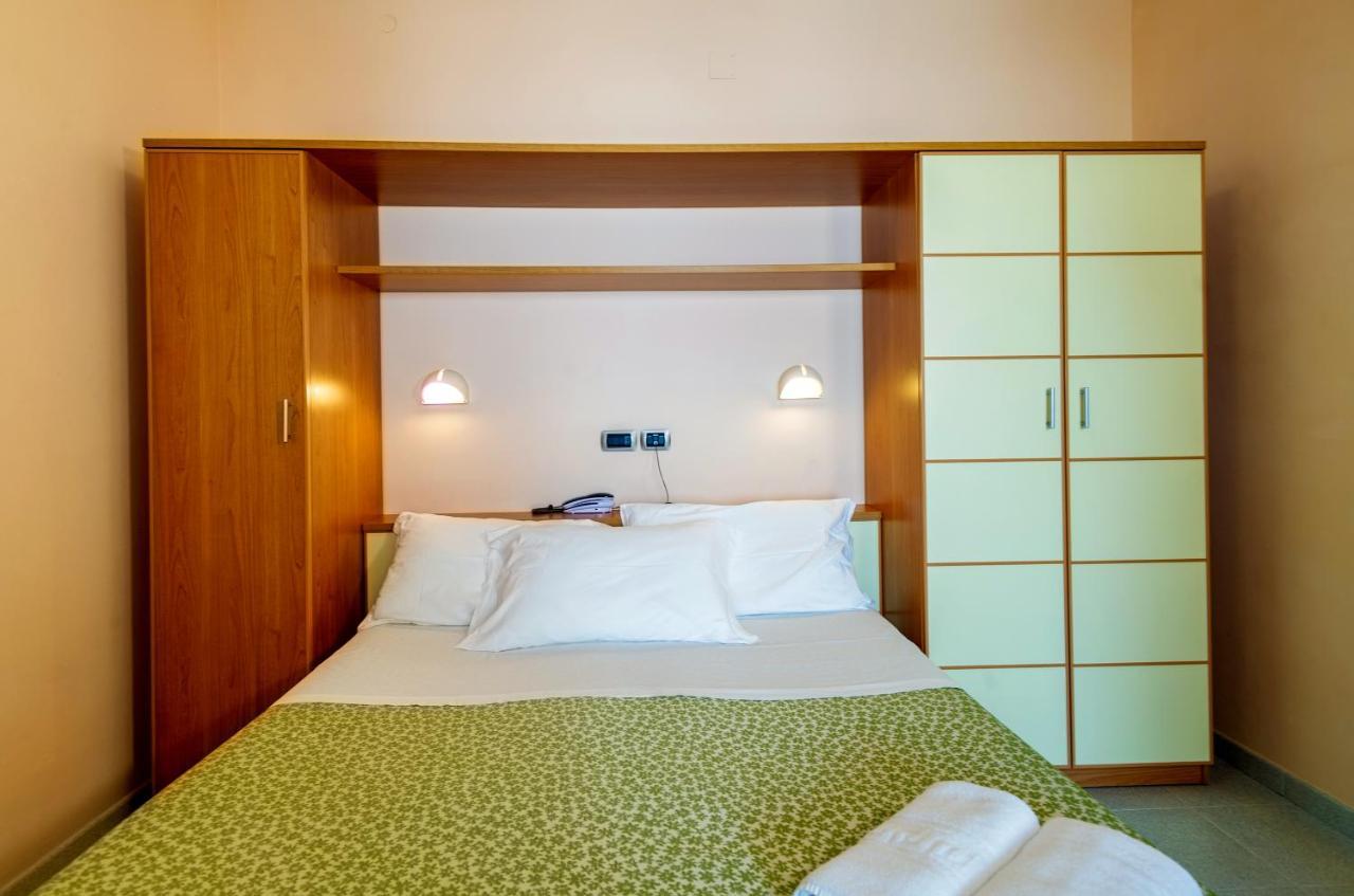 Hotel Miramare - 锡尔维玛丽娜 外观 照片