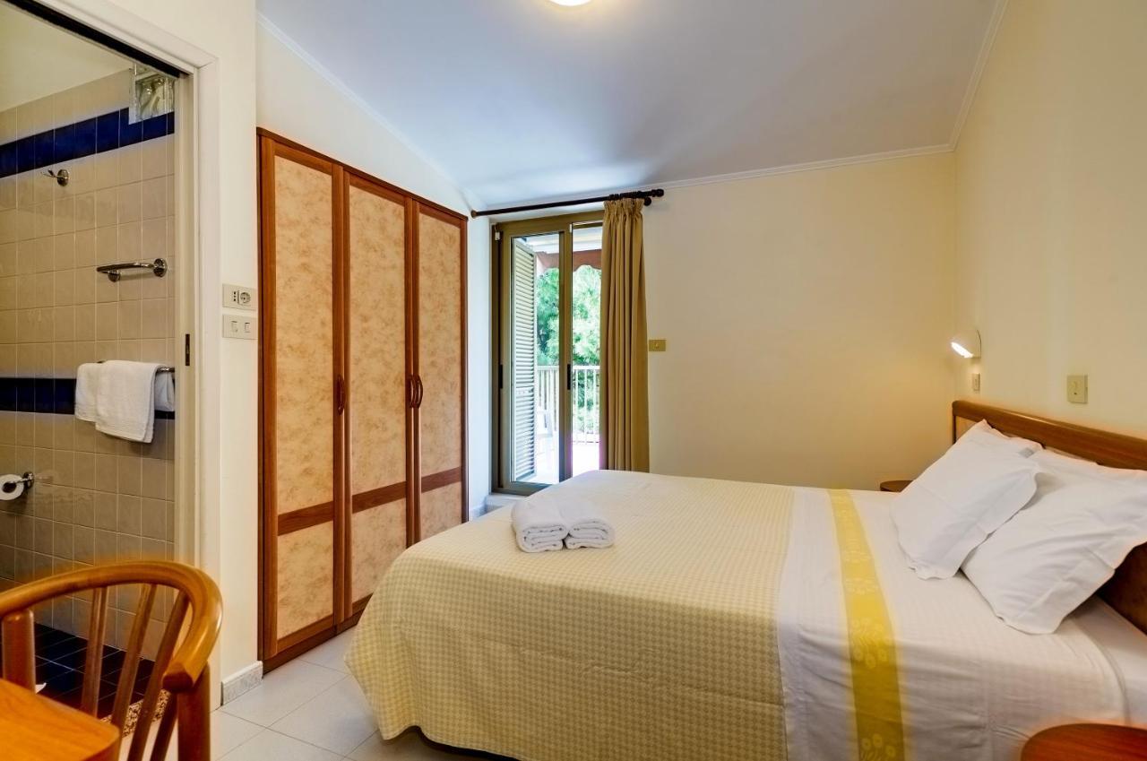 Hotel Miramare - 锡尔维玛丽娜 外观 照片